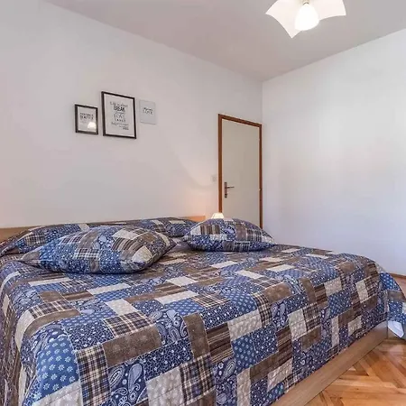 In Porec/istrien 10281 Apartmán *
