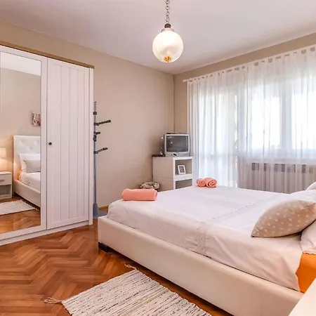 Apartmán In Porec/istrien 10281 Poreč